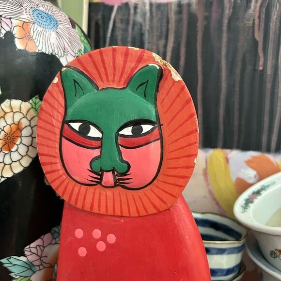 Vintage Red and Green Cat Decor Accent with Mystical Eyes - Picture 2 of 12